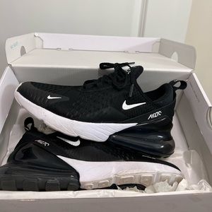 Womens  Air Max 270 7.5